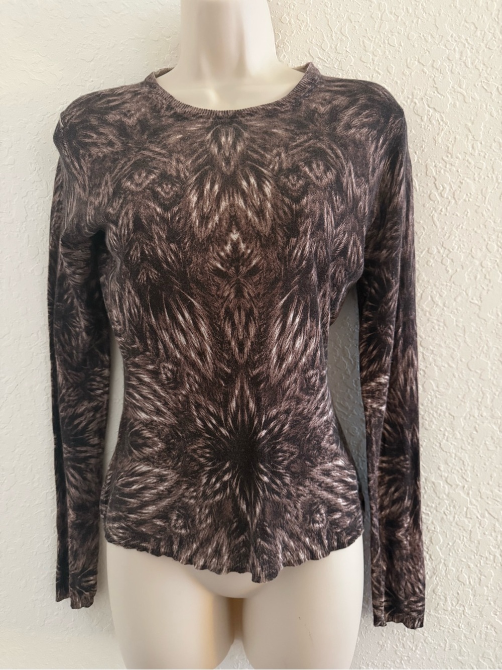 Fuzzi Italy 85% Silk 15% Cashmere Sweater S Brown Abstract Feather Print
